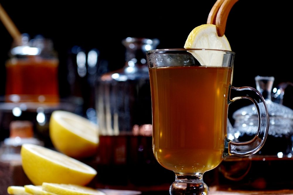 Hot Toddy Rezept mit STROHRum Getränke Rühle GmbH